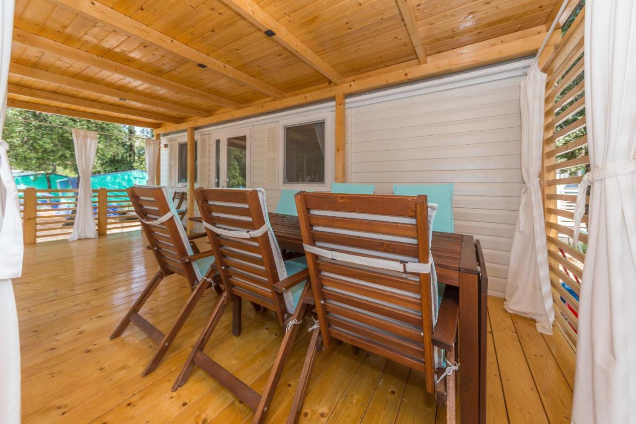 Mobile Homes Crystal Biograd Na Moru Eksteriør bilde