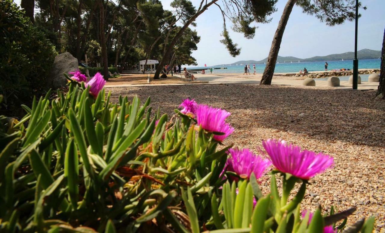 Mobile Homes Crystal Biograd Na Moru Eksteriør bilde